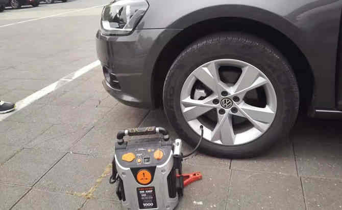 双阳区汽车搭电案例